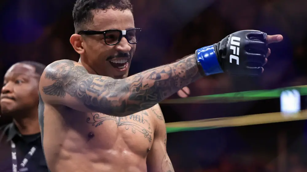 Карлос Пратес упрекна Ислам Махачев след оттеглянето му от UFC 336