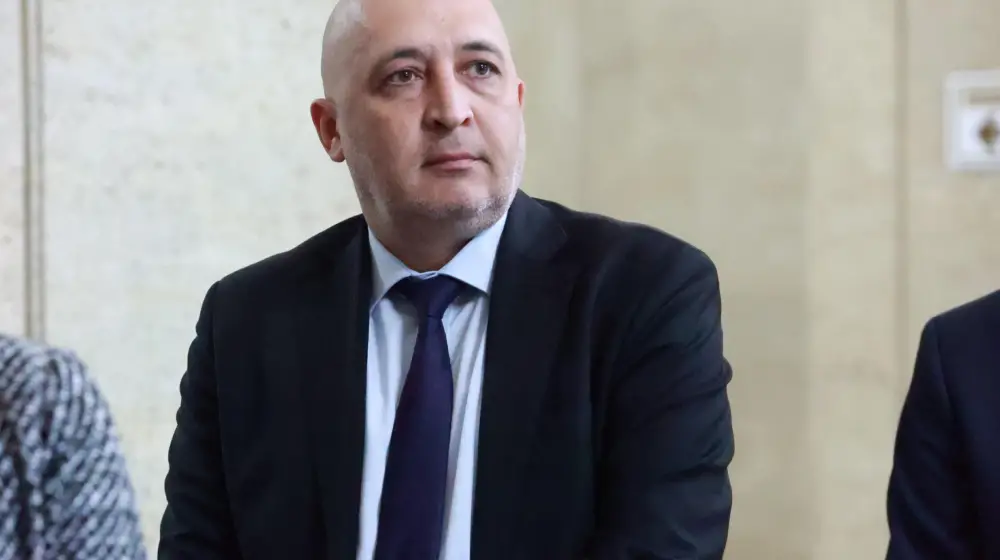 Кметът на Кърджали Ерол Мюмюн е задържан при проверка в общината, потвърдиха от ДПС