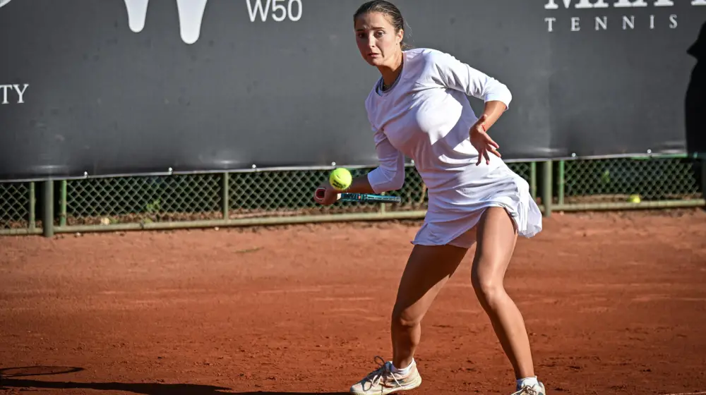 Росица Денчева загуби на старта на WTA 125 турнира в Курмайо, Италия
