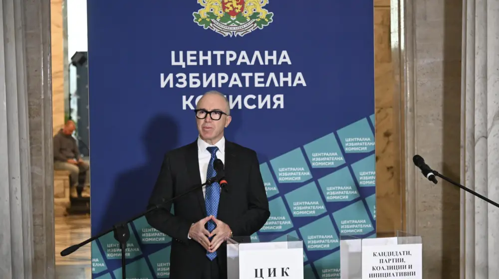 Чрез жребий ЦИК определи реда на обръщенията на кандидатите за президент и вицепрезидент преди балотажа