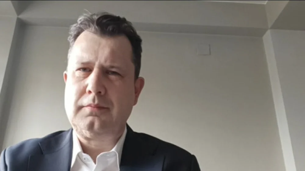 Посланик Радуков: Ива Михайлова беше следена от полицаи и имало е дронове, после напусна