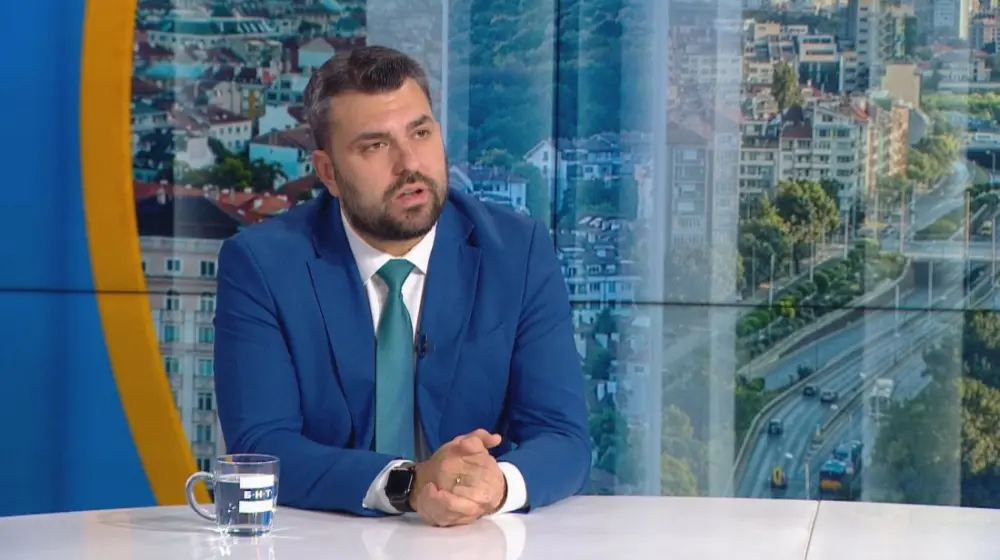 Георг Георгиев: Държавата не трябва да прави театър при инфлация