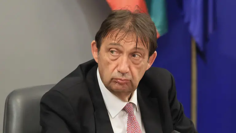 Иван Шишков призова за разследване на злоупотреби при строежа на Хемус