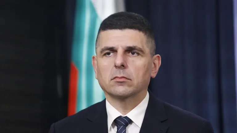 Ивайло Мирчев: Снишаването на властта дава знак на Русия да ни мачка