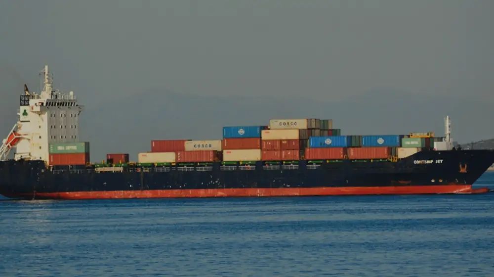 Над 20 контейнера от CONTSHIP JET паднаха в морето, в тях има запалими газове