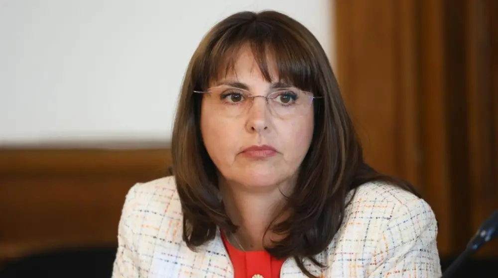 Наталия Ефремова: Предстоят разговори за намаляване на броя на хората на МРЗ