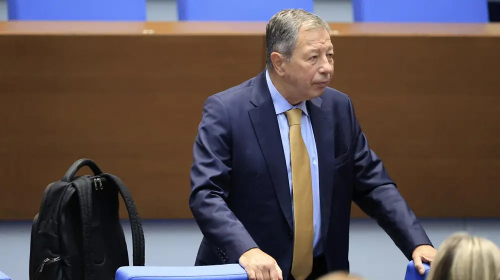 Румен Миланов: Действията на Соня Колтуклиева пред автомобила са неправомерни, според бивш началник на НСО