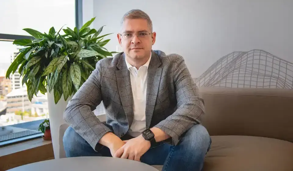 Telelink Business Services вече оперира като Enlayer