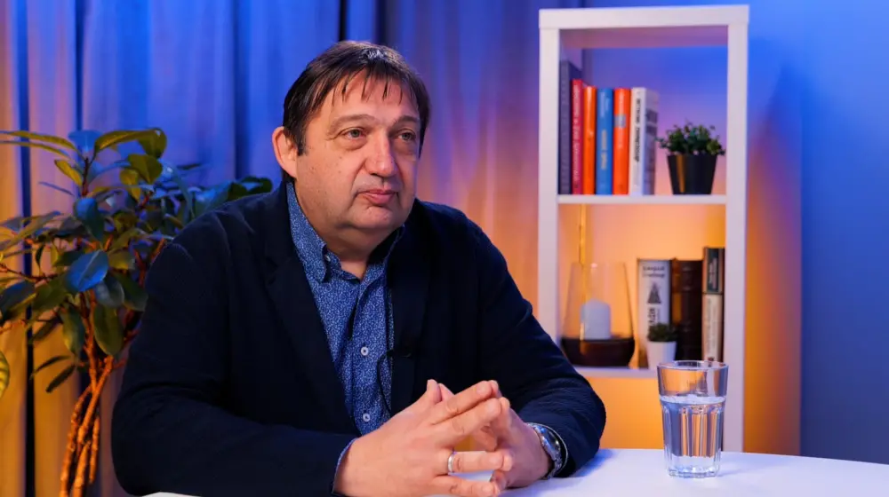 Защо 2,7 км от "Струма" струва 90 млн. евро: Говори министър Шишков